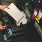 Two paper trays hold 500 sheets each, a 1000-sheet supply Xerox 1005 two paper trays